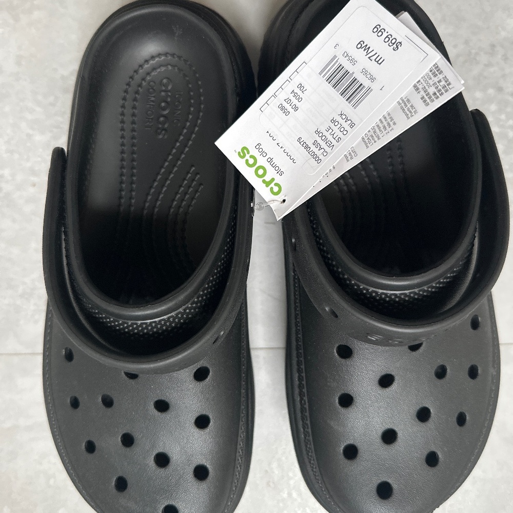 Stomp women’s croc clogs
